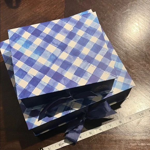 Gingham Boxes - Picture 1 of 9